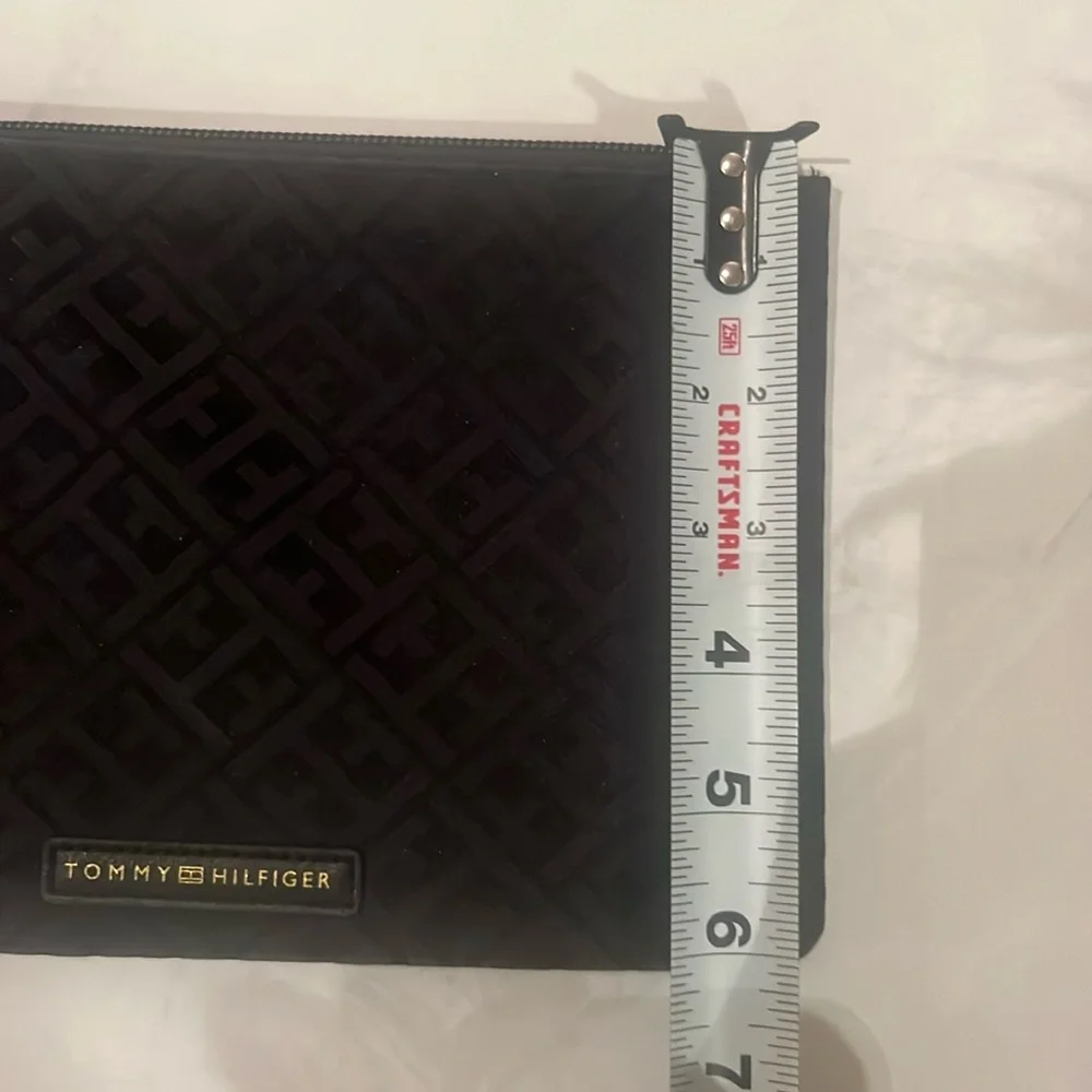 Tommy Hilfiger black clutch pocket bag purse slim gold metal zipper bag 9” x 6” - Picture 10 of 11